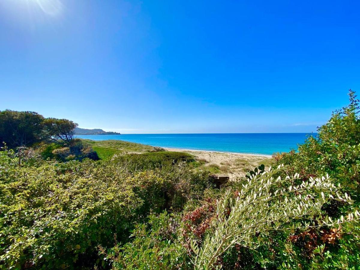 Beachfront House Geremeas Sardegna Apartment Bagian luar foto