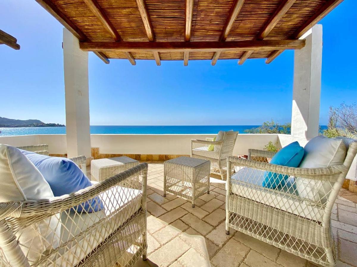 Beachfront House Geremeas Sardegna Apartment Bagian luar foto