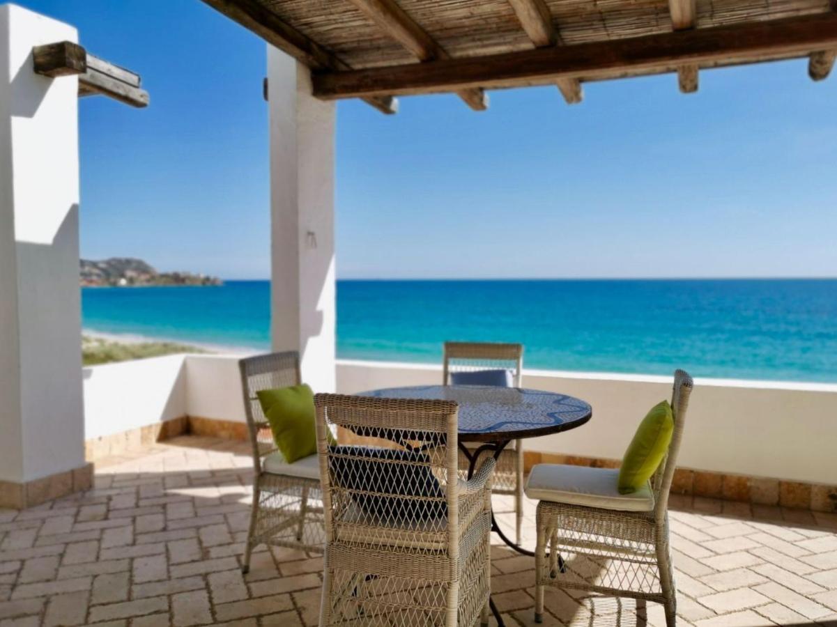 Beachfront House Geremeas Sardegna Apartment Bagian luar foto